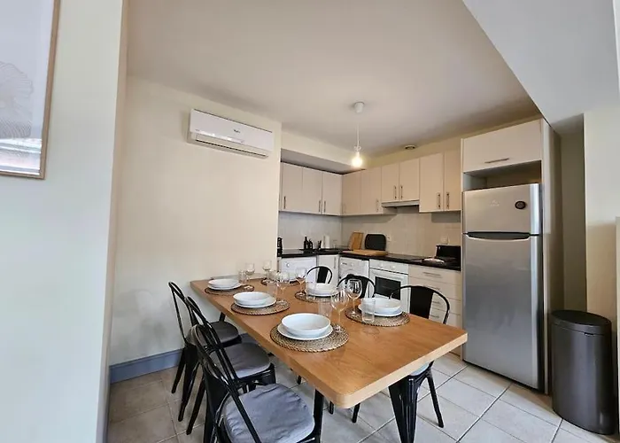 Croix-baragnon T3 - Centre-ville Historique - Parking Διαμέρισμα *