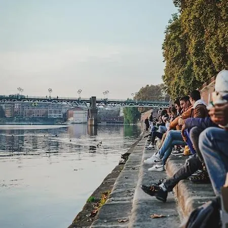 Croix-baragnon T3 - Centre-ville Historique - Parking アパート