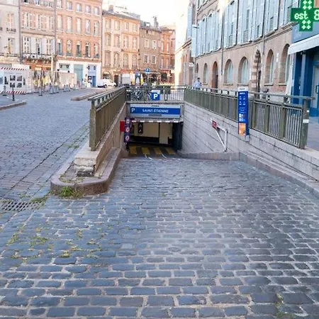 Apartament Croix-baragnon T3 - Centre-ville Historique - Parking